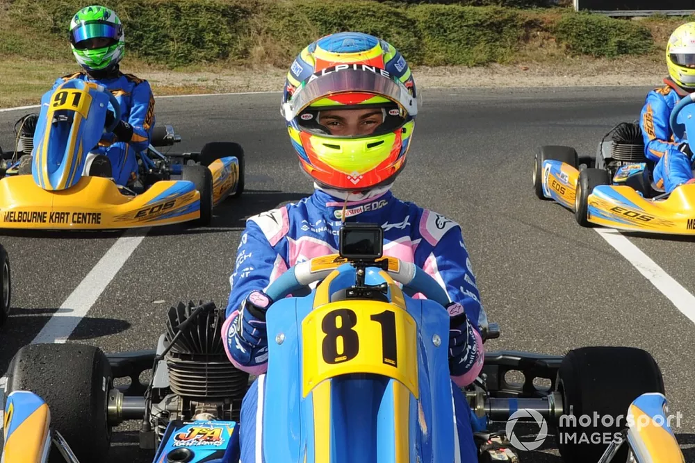 Oscar Piastri, piloto reserva de Alpine, en Todd Road Karting Circuit