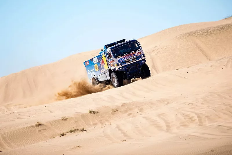 #501 Team KAMAZ Master: Dmitry Sotnikov, Ruslan Akhmadeev, Ilgiz Akhmetzianov