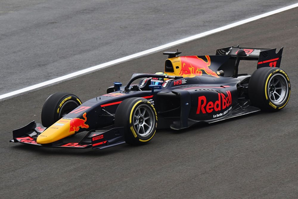 岩佐歩夢、苦しい中大殊勲の2位表彰台！ ベアマンが優勝｜FIA F2