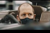 El nuevo look de Sebastian Vettel con Aston Martin sorprende