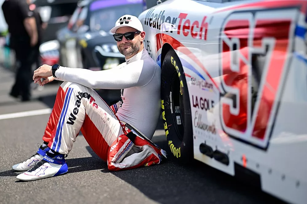 Shane Van Gisbergen, Kaulig Racing, WeatherTech Chevrolet Camaro