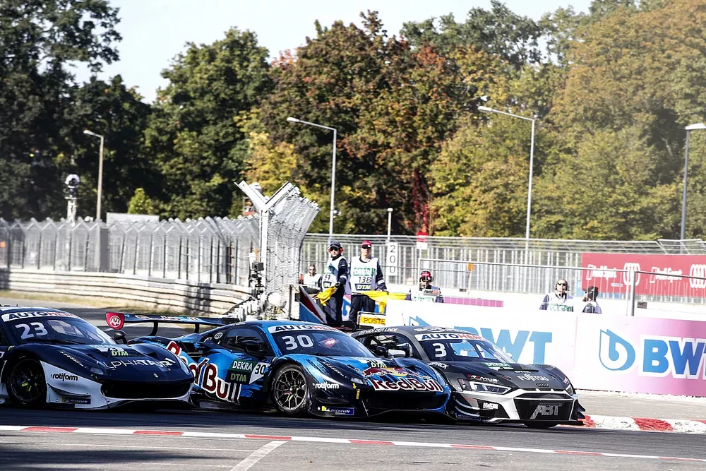 Start action, Kelvin van der Linde, Abt Sportsline Audi R8 LMS GT3, Liam Lawson, AF Corse Ferrari 488 GT3 Evo, Kelvin van der Linde, Abt Sportsline Audi R8 LMS GT3