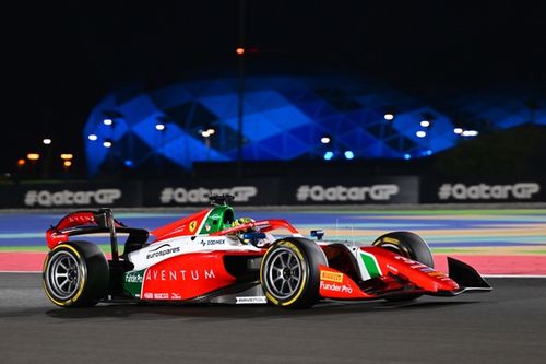 F2 Qatar: Victoria de Bearman y Hadjar desaprovecha su oportunidad