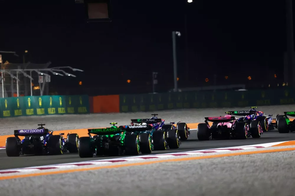 Pierre Gasly, Alpine A524, Liam Lawson, VCARB 01, Alex Albon, Williams FW46, Zhou Guanyu, KICK Sauber C44