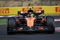 PÓDIO F1: Norris segura Piastri e vence na Hungria, Bortoleto é 6°; acompanhe debate com Rico Penteado e Felipe Motta