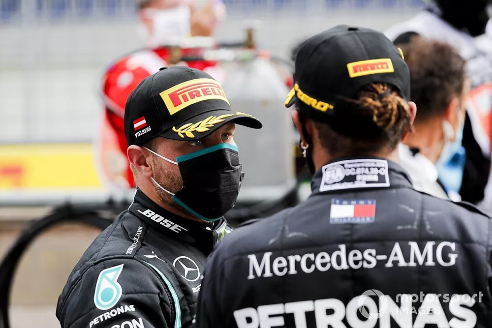 Valtteri Bottas, Mercedes-AMG Petronas F1 and Lewis Hamilton, Mercedes-AMG Petronas F1 celebrate in Parc Ferme 