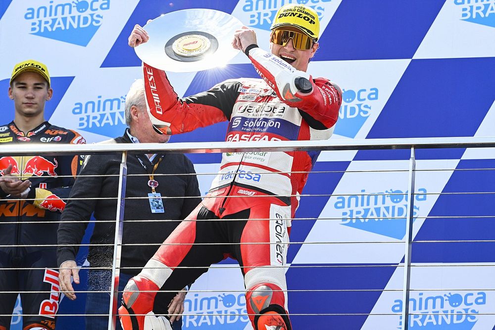 Izan Guevara, campe&oacute;n del mundo de Moto3, GasGas-Aspar