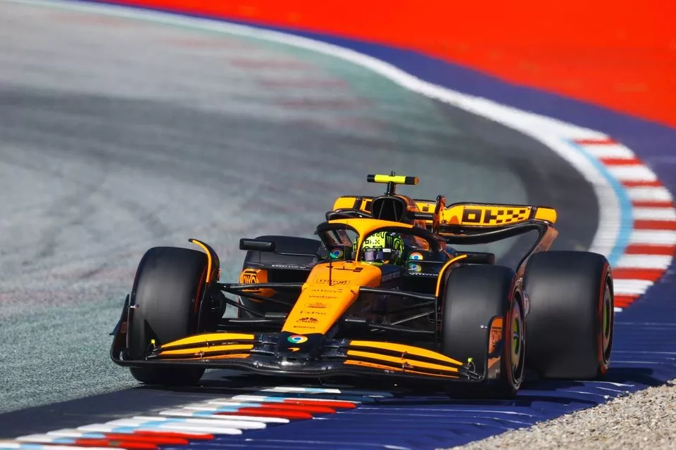lando norris mclaren mcl38