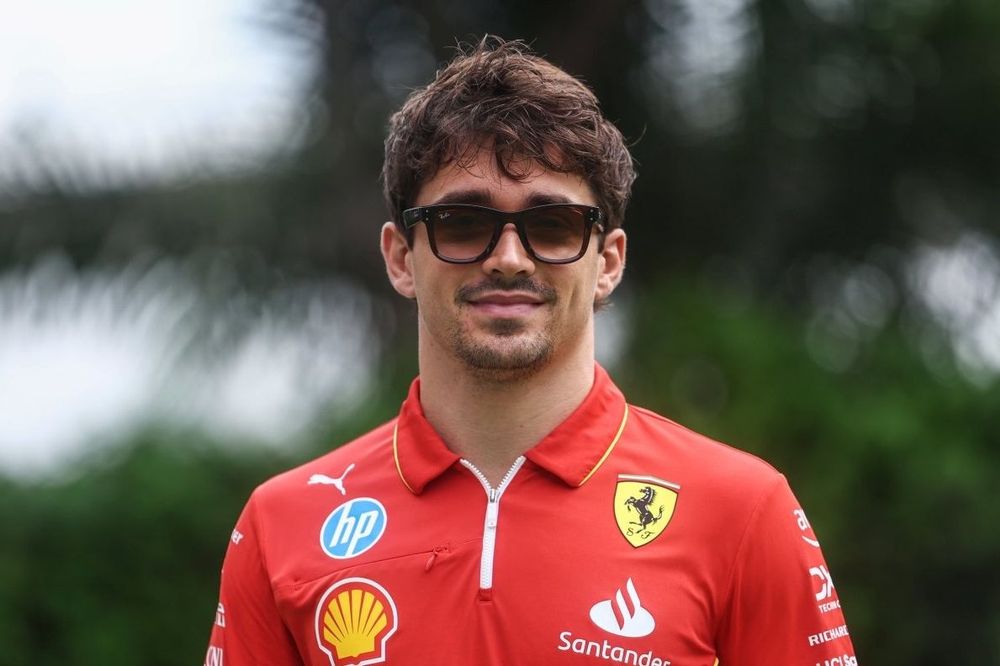 Charles Leclerc, Scuderia Ferrari, llega al circuito