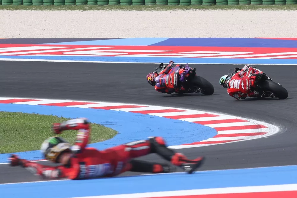 La chute de Francesco Bagnaia, Ducati Team
