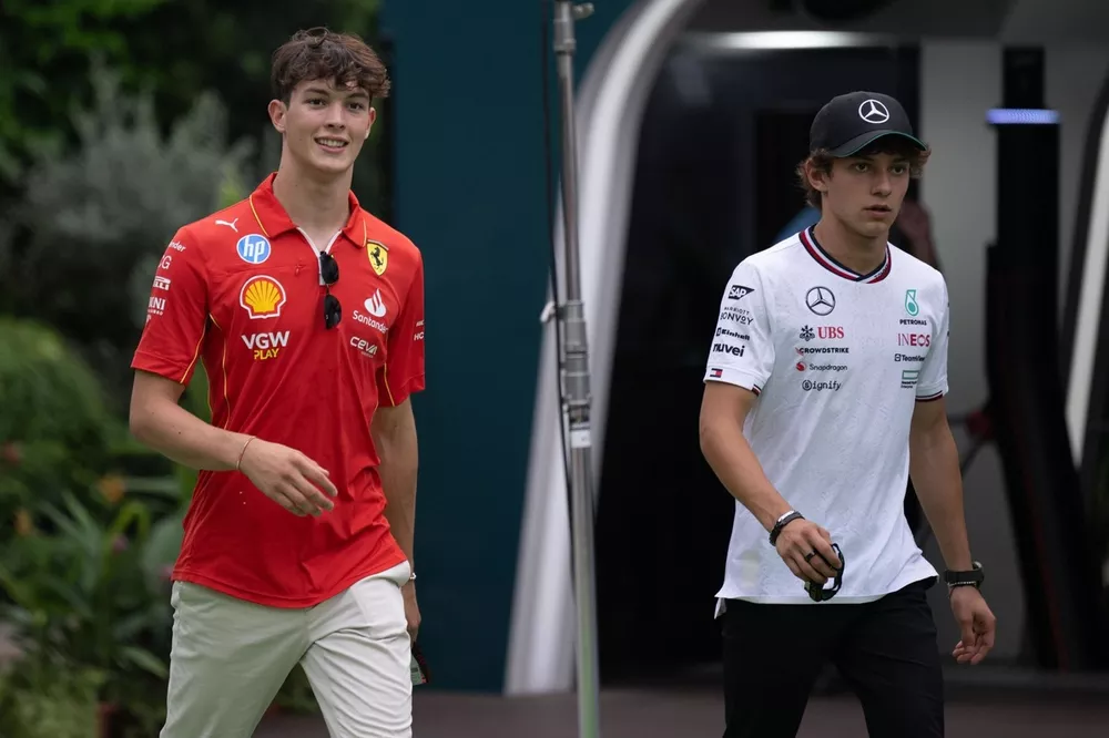 Oliver Bearman, Reserve Driver, Ferrari and Haas F1 Team, Andrea Kimi Antonelli, Mercedes-AMG F1 Team 