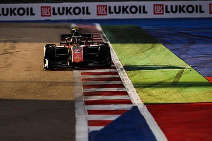 Sochi F2: Russell edges closer to title with sprint win