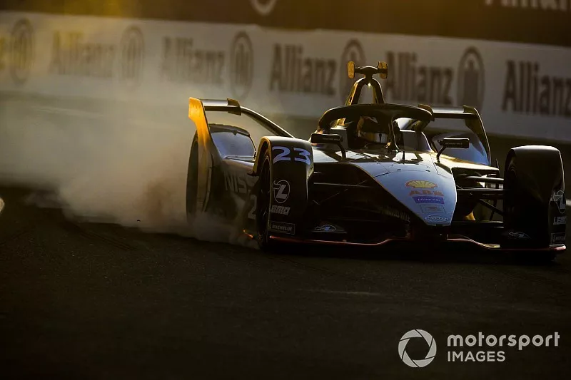 S&eacute;bastien Buemi, Nissan e.Dam, Nissan IMO1, bloquea