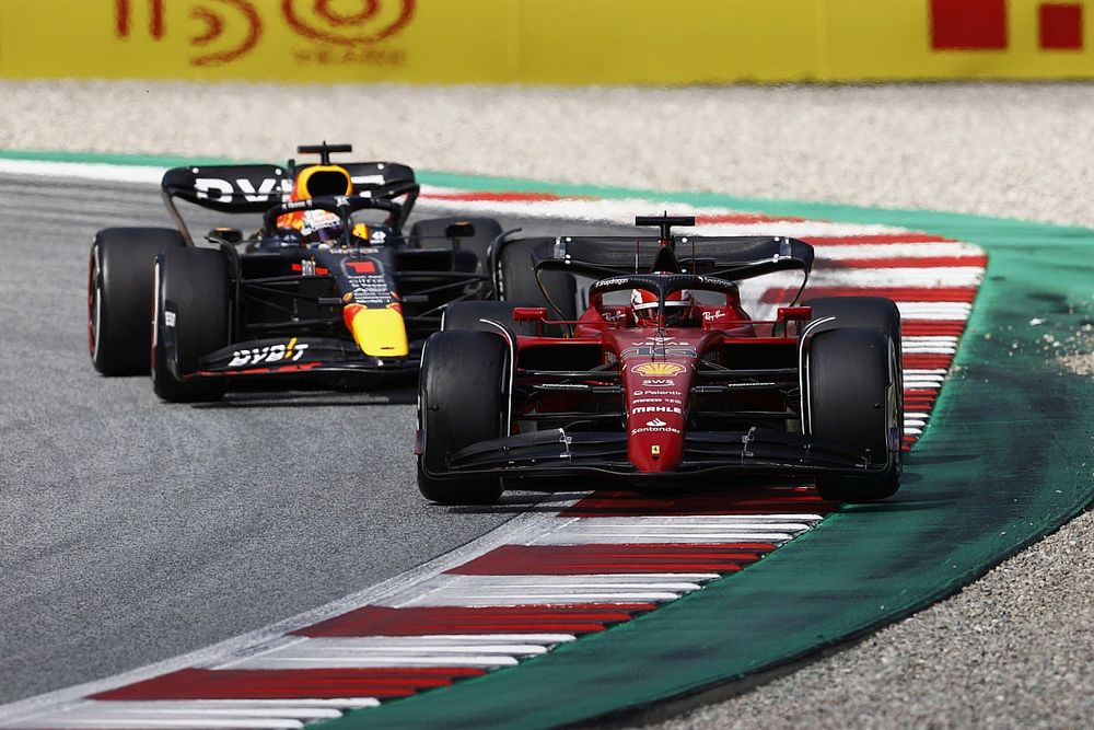 Charles Leclerc, Ferrari F1-75, Max Verstappen, Red Bull Racing RB18 