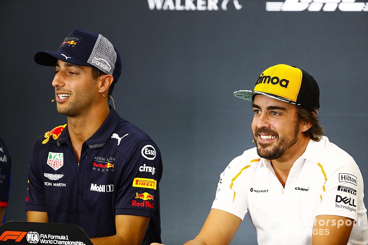 Alonso behauptet: Red Bull bot mir Ricciardos Cockpit an!