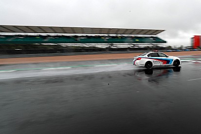 MotoGP diz que Silverstone "se degradou muito" desde março