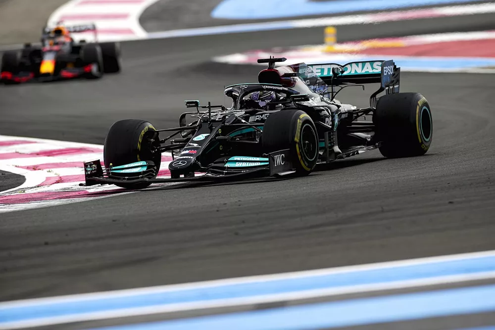 Lewis Hamilton, Mercedes W12, Max Verstappen, Red Bull Racing RB16B