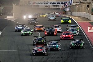 Porsche lideruje w Dubaju