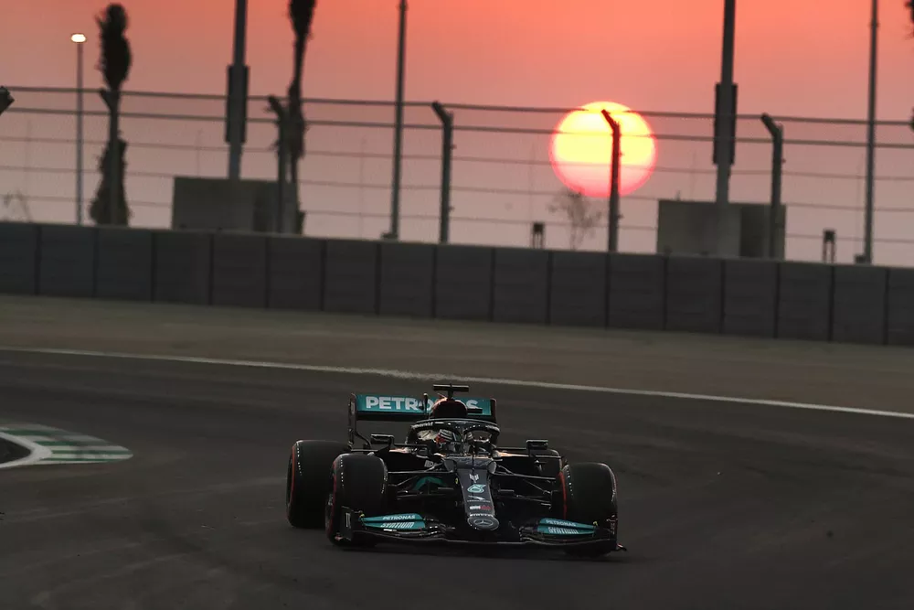 Lewis Hamilton, Mercedes W12