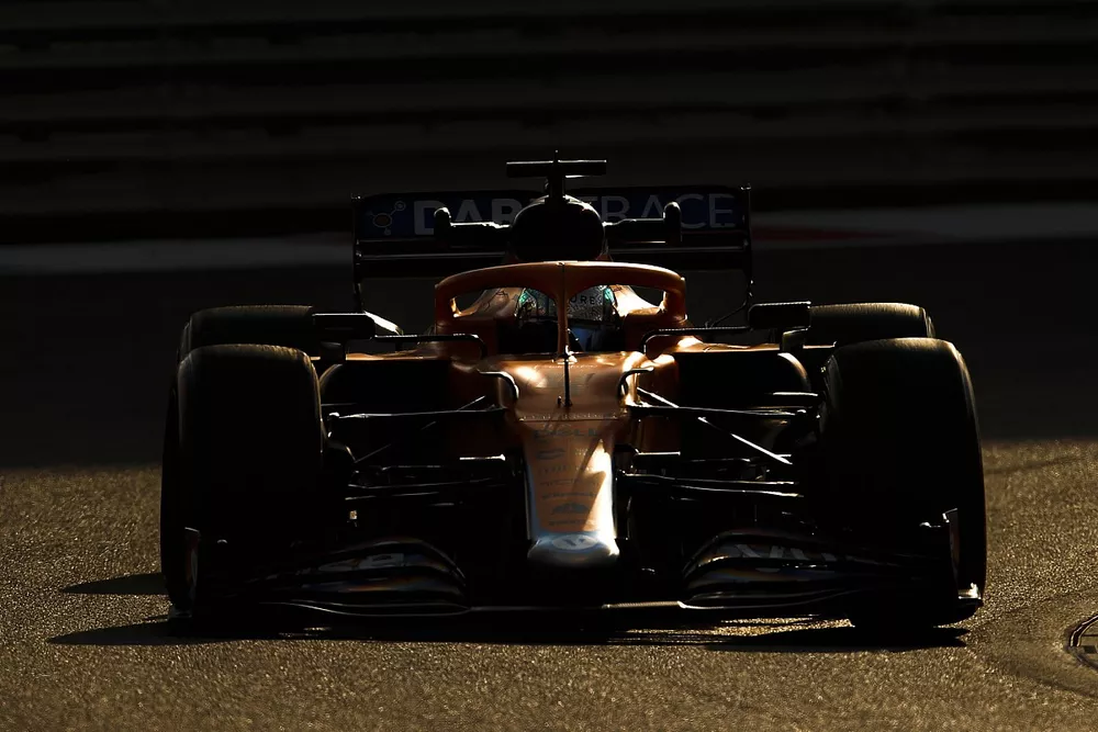 Lando Norris, McLaren MCL35M Mule 