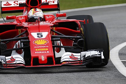 Com recorde extraoficial, Vettel domina TL2 em Sepang