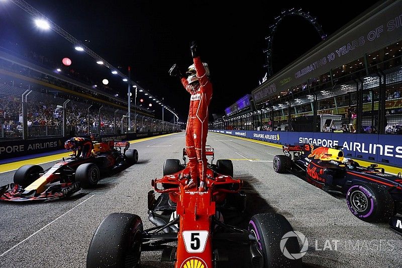 Pole sitter Sebastian Vettel, Ferrari, second place Max Verstappen, Red Bull Racing, third place Dan