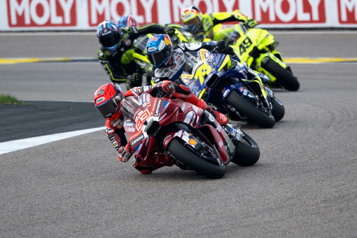 MotoGP | Ecco gli orari TV di Sky, Now e TV8 del Gran Premio di Gran Bretagna