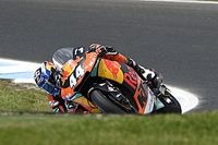 Oliveira consigue la primera victoria de KTM en Moto2 