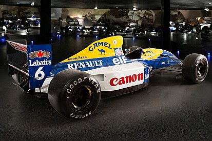 Williams vende carro campeão do mundo em 1992