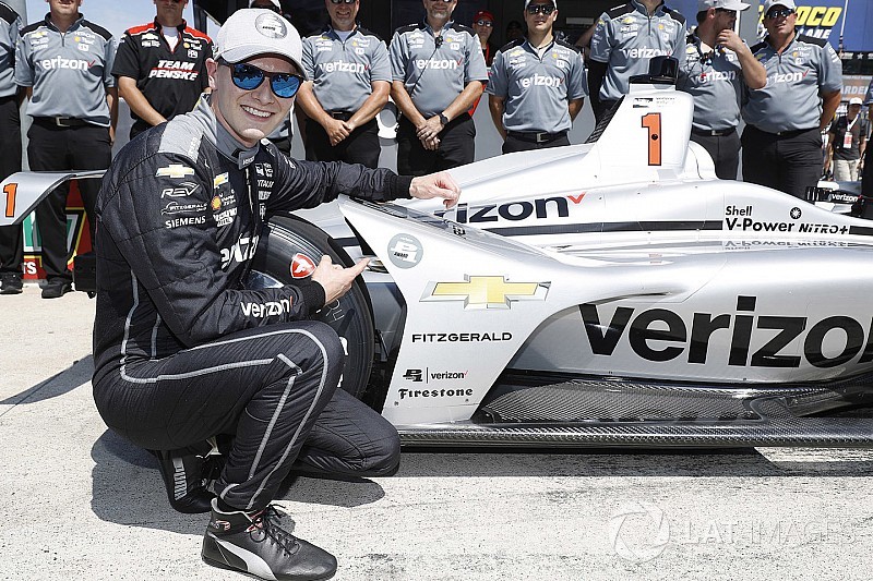 Texas IndyCar: Newgarden leads Penske 1-2-3 to take pole