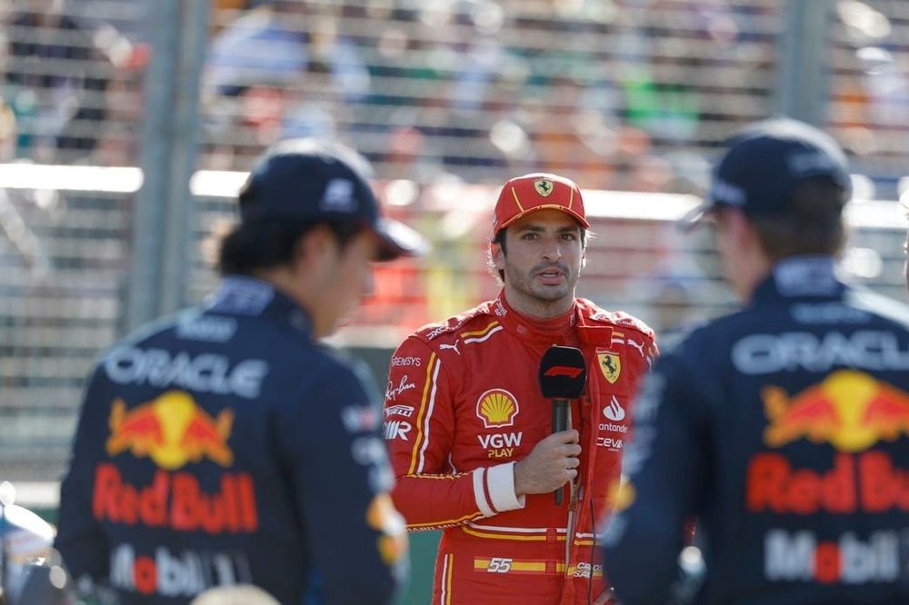 Carlos Sainz, Scuderia Ferrari, is interviewed after Qualifying