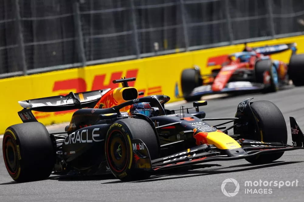 Max Verstappen, Red Bull Racing RB20, Charles Leclerc, Ferrari SF-24