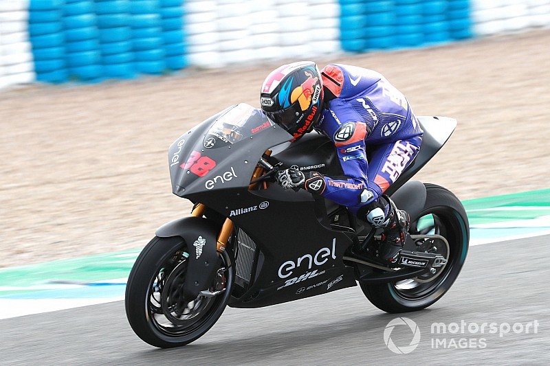 Сміт «приємно здивований» мотоциклом MotoE