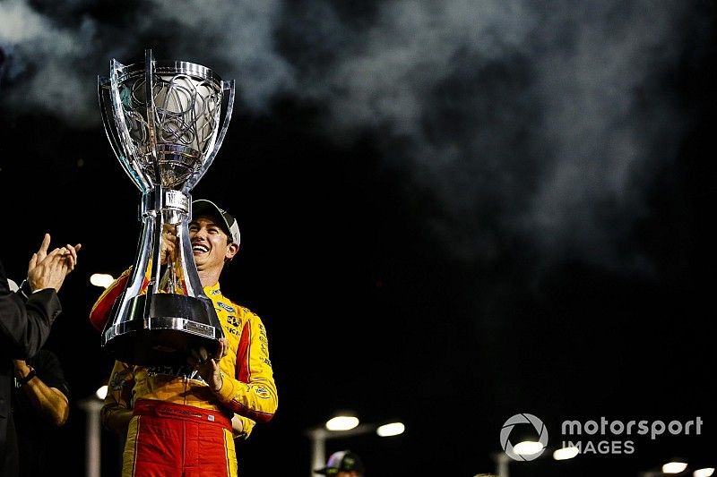 Joey Logano, Team Penske, Ford Fusion Shell Pennzoil celebra