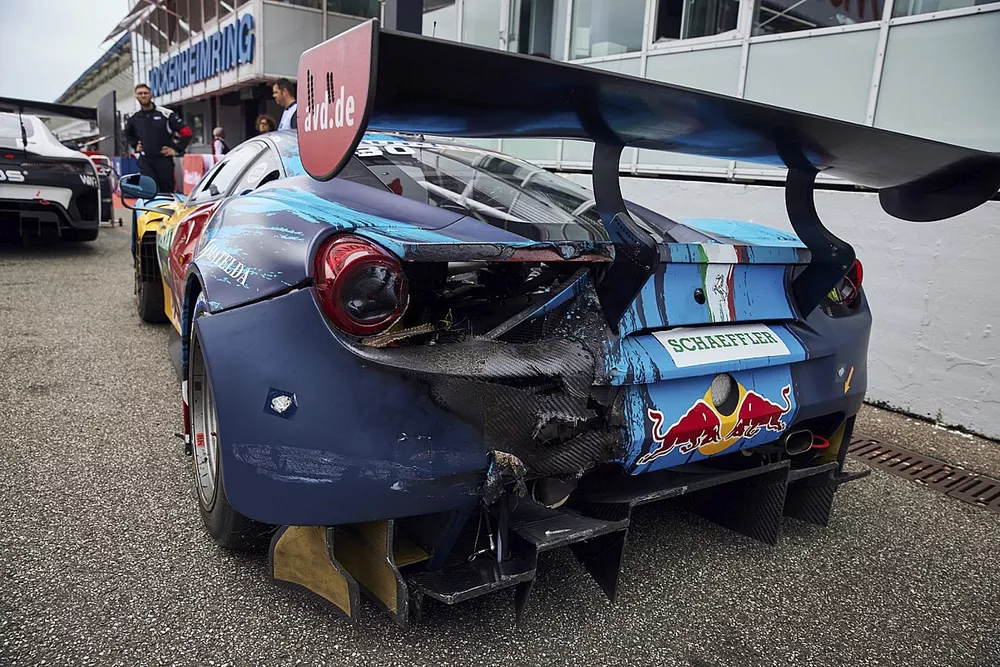 Damage car of Liam Lawson,  AF Corse
