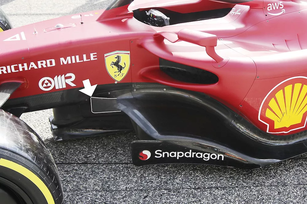 Ferrari F1-75 side pod