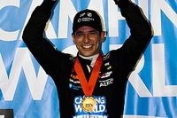 NASCAR: Castroneves ainda trabalha para correr Daytona 500