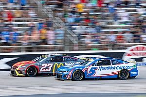 Larson: "I just lost it and crashed" while battling Wallace for win