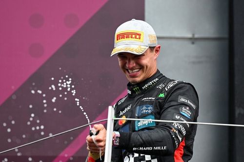 F1 - Norris destaca significado da vitória em Silverstone: "Sonho de criança realizado"