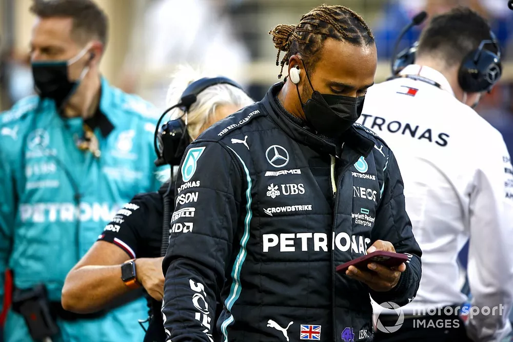 Lewis Hamilton, Mercedes on the grid