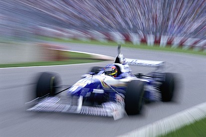 Ma 23 éve, hogy Villeneuve berobbant a Forma-1-be: pole, dobogó, leggyorsabb kör