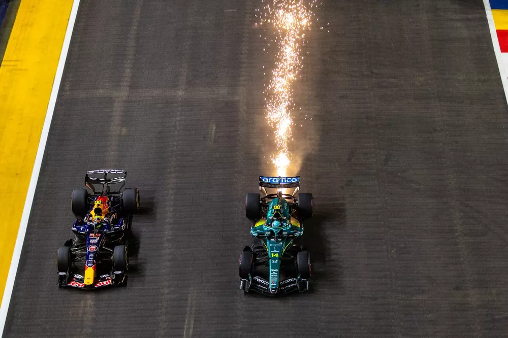 Fernando Alonso, Aston Martin Racing, Isack Hadjar, Red Bull Racing