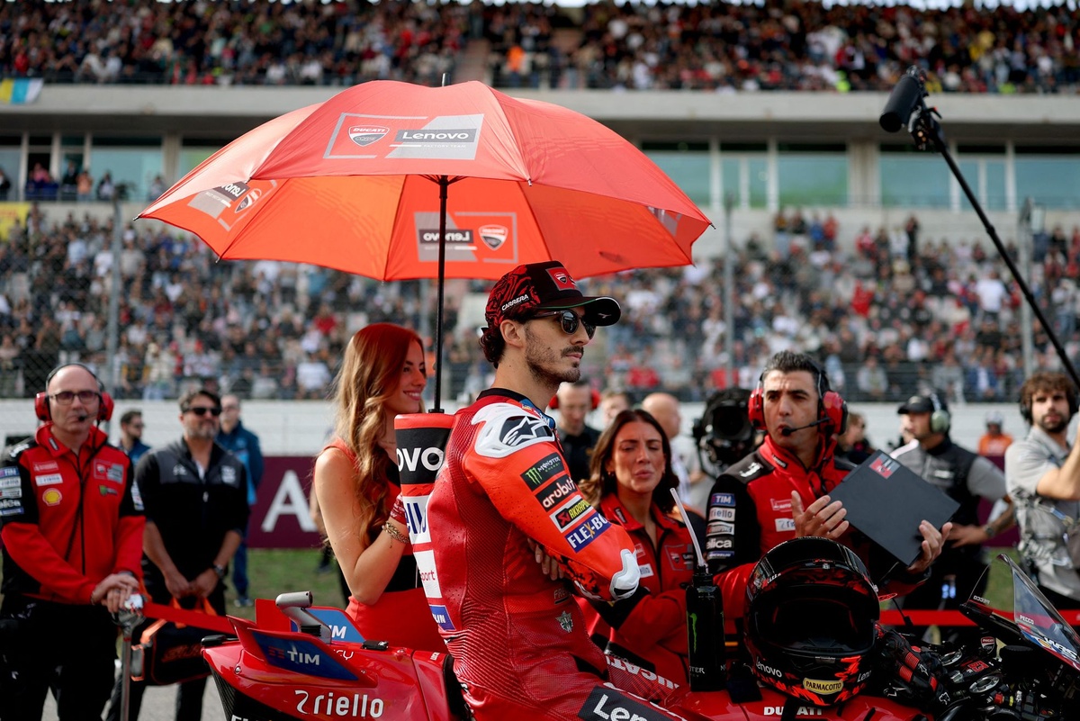 Bagnaia : "Bezzecchi mérite beaucoup plus la troisième place du championnat"