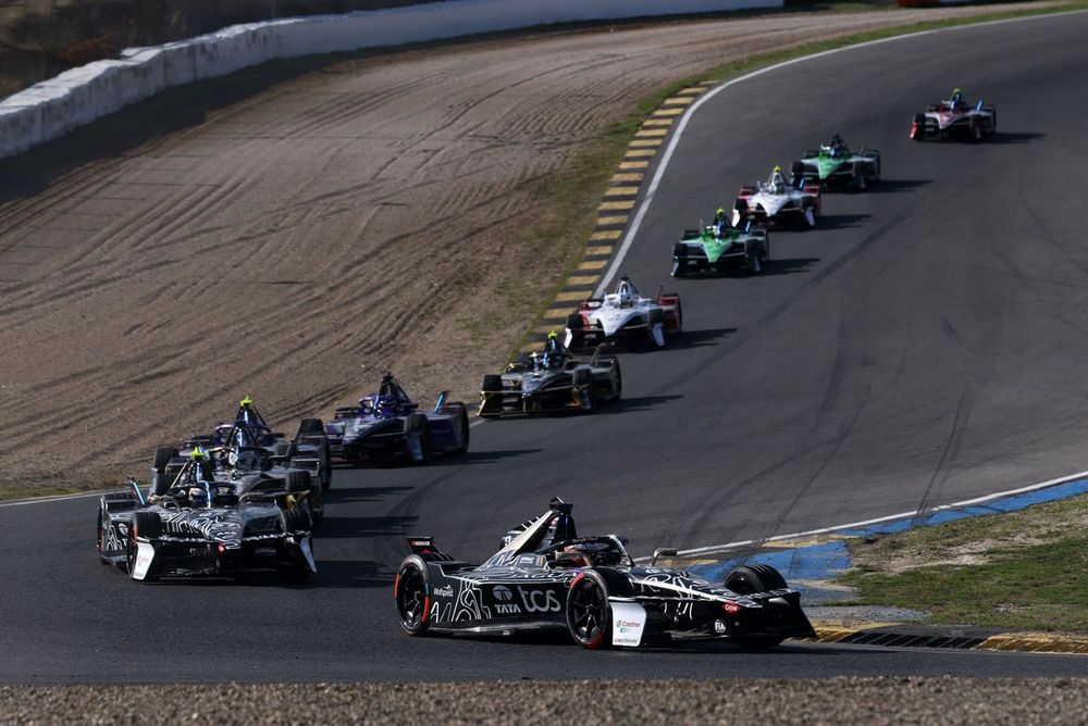 Nick Cassidy, Jaguar TCS Racing