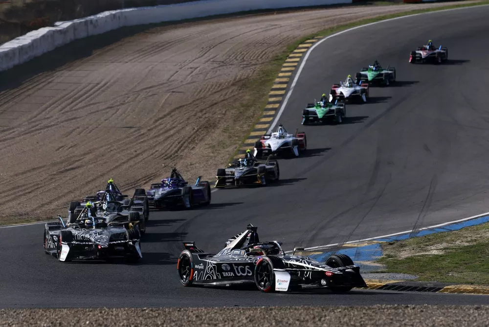 Nick Cassidy, Jaguar TCS Racing