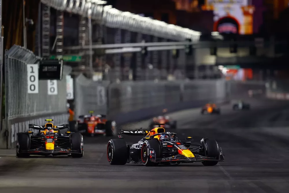 Max Verstappen, Red Bull Racing RB20, Sergio Perez, Red Bull Racing RB20