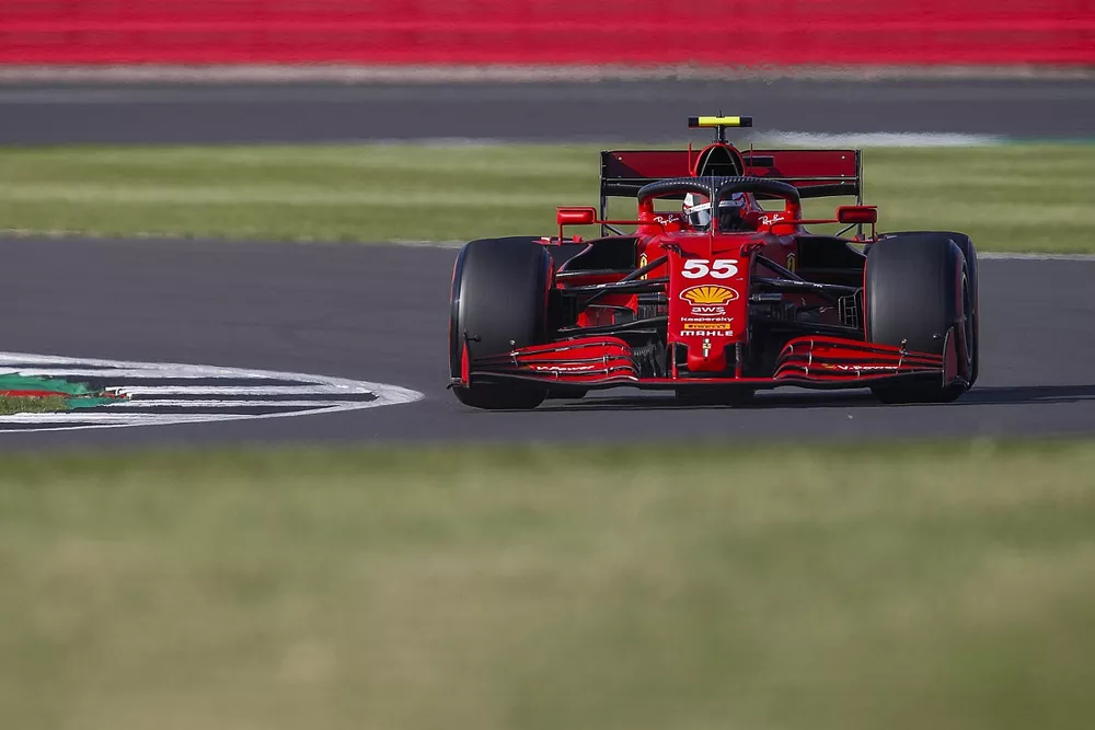 Carlos Sainz Jr., Ferrari SF21