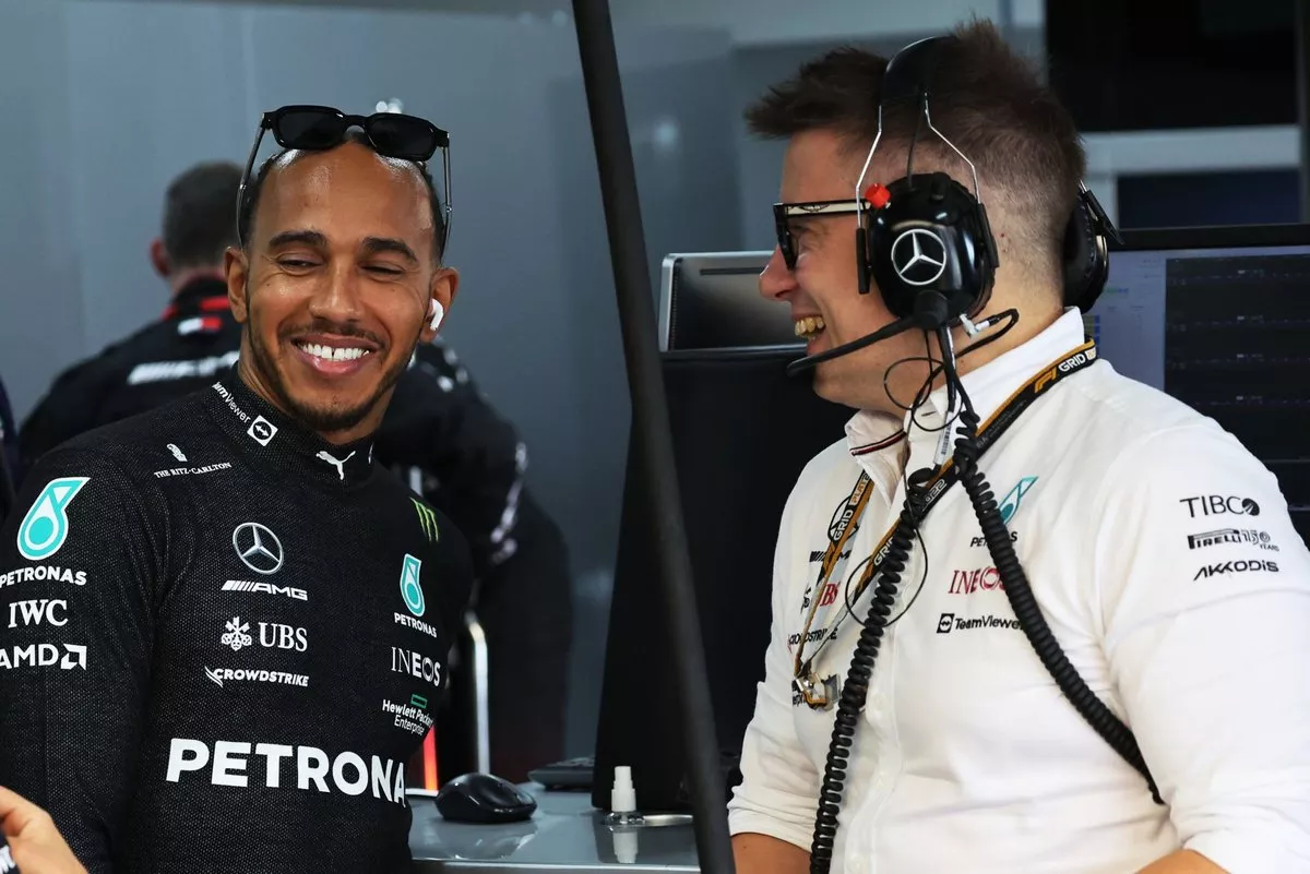 How do formula 1 drivers build chemistry with new engineers?