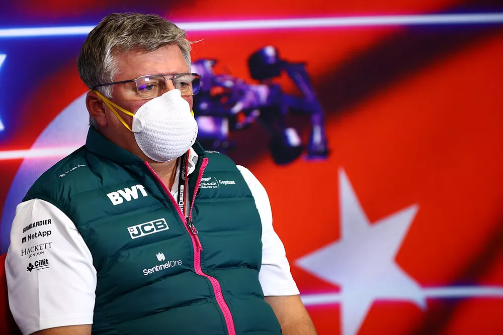 Otmar Szafnauer, director del equipo y consejero delegado de Aston Martin F1, en la conferencia de prensa de los directores del equipo