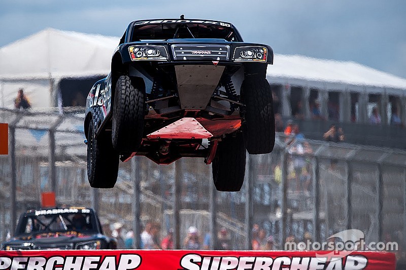Stadium Super Trucks to join NASCAR Cup weekend at Texas